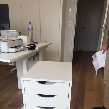 Wesley Finizola - Lisboa - Entertainment Center or TV Stand Assembly