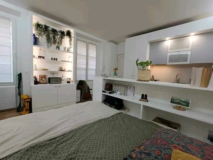 Light - Odivelas - Design de Logotipos