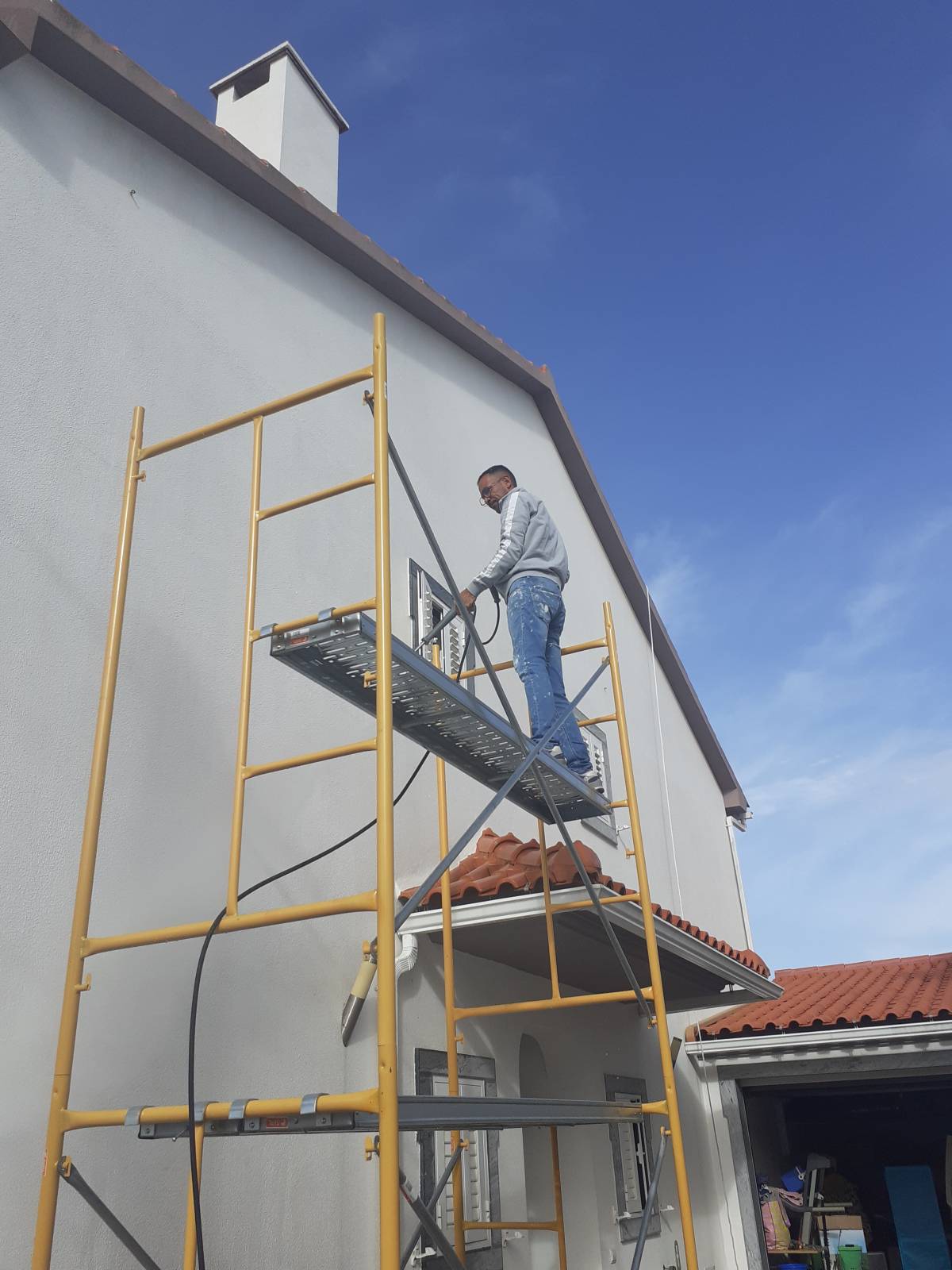 Construthec - Almada - Instalación de alfombras