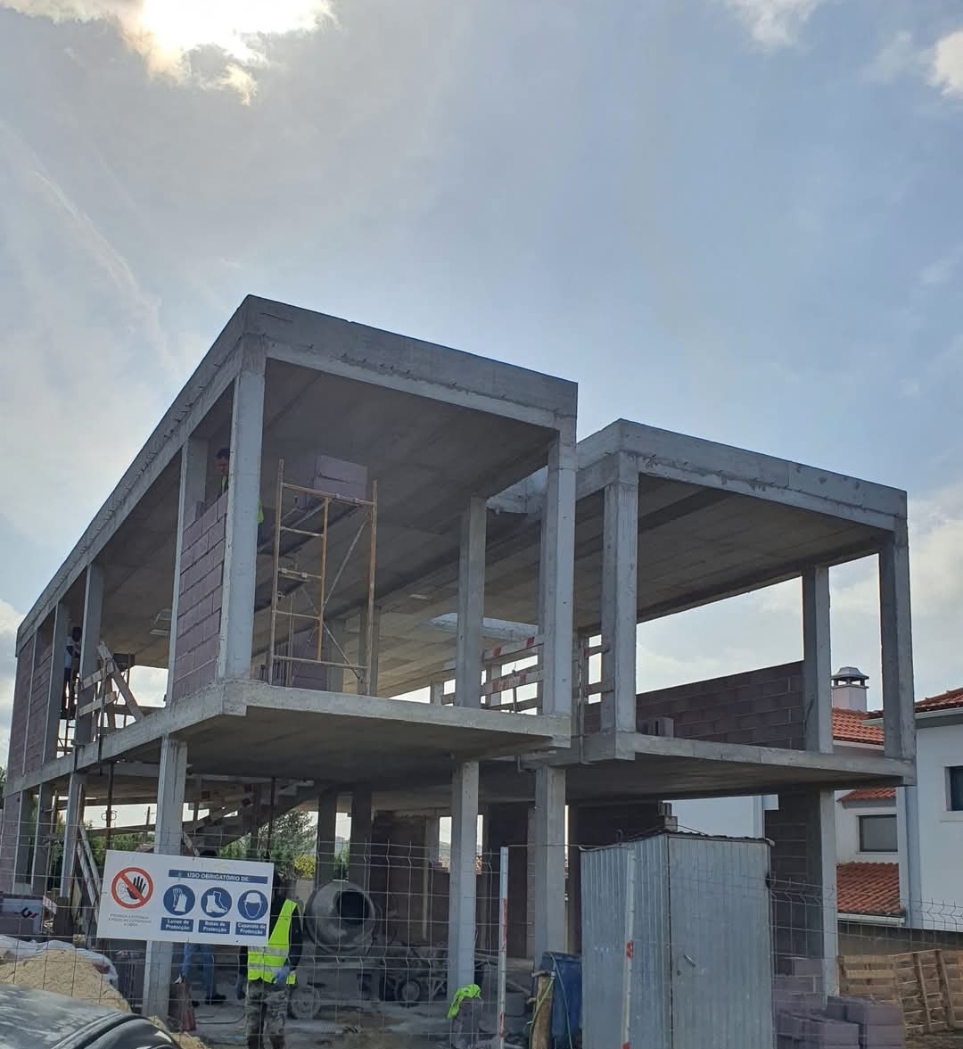 KingWork Construções Lda - Seixal - Instalación de suelos de baldosas o piedras