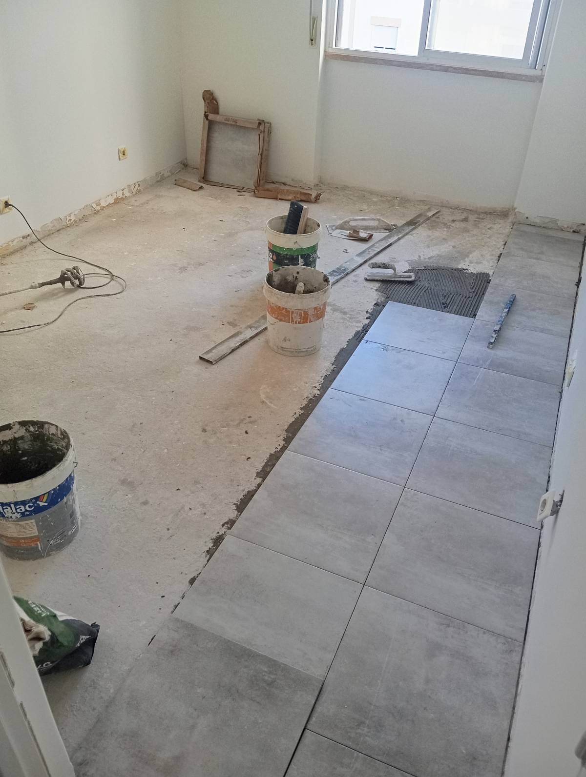 Ewerton Oliveira - Seixal - Instalação ou Substituição de Calhas