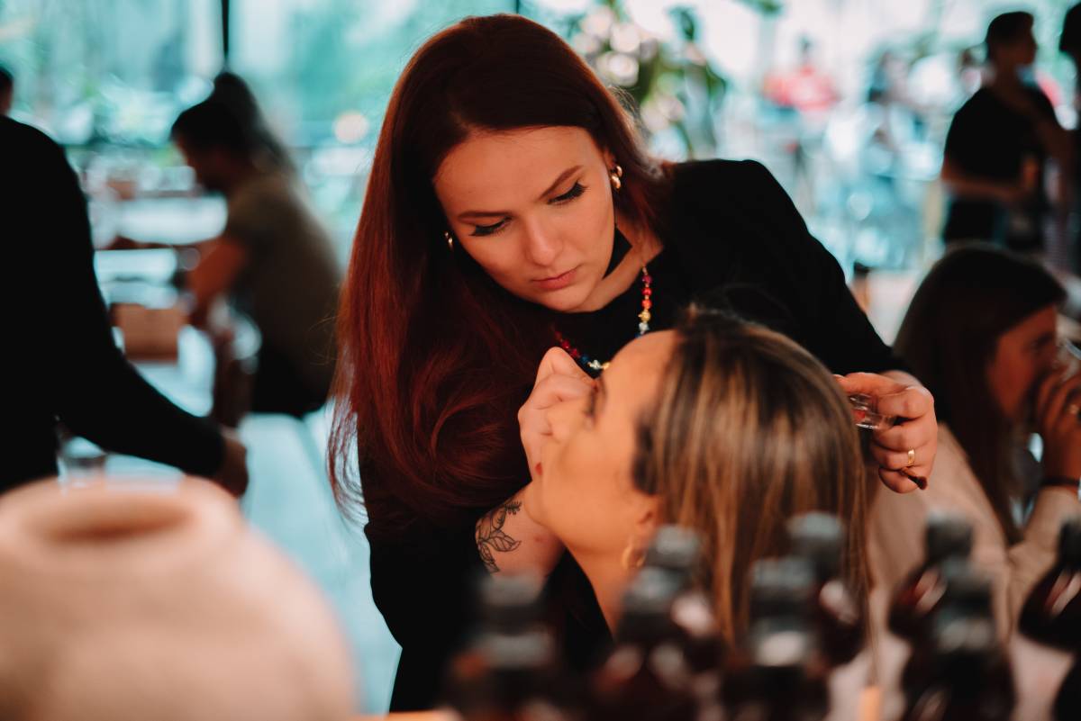 Virginia Paula - Sintra - Haarstyling für Events