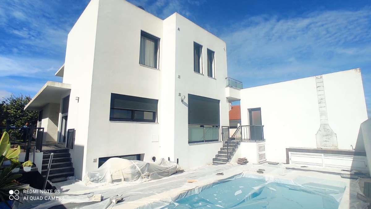 E & S CONSTRUÇÕES E ENGENHARIA - Sintra - Gutter Installation or Replacement