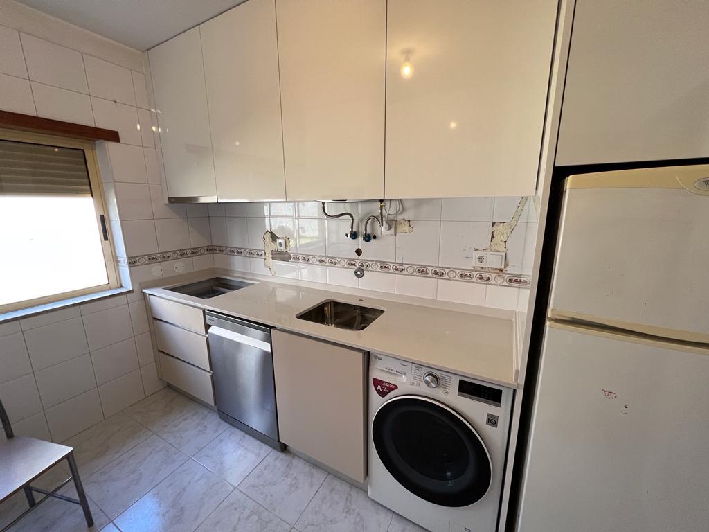 Barbosa e Valença - Braga - Schrank umbauen