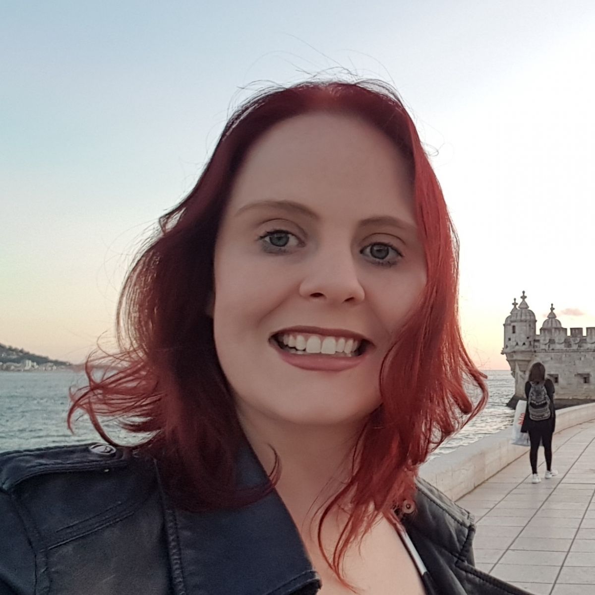 Mestre Danielle Lago - Lisboa - Explicações de Matemática do 2º Ciclo