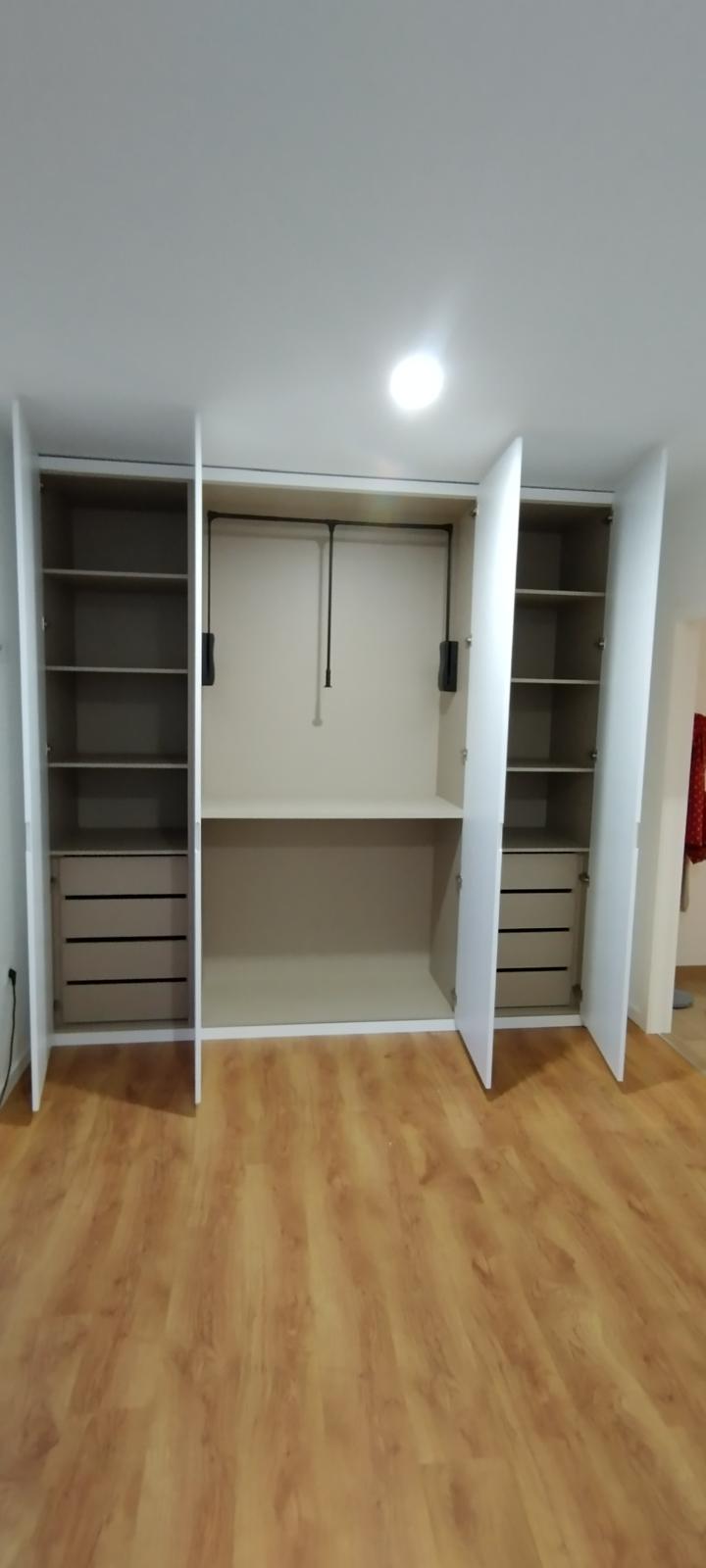 Barbosa e Valença - Braga - Schrank reparieren