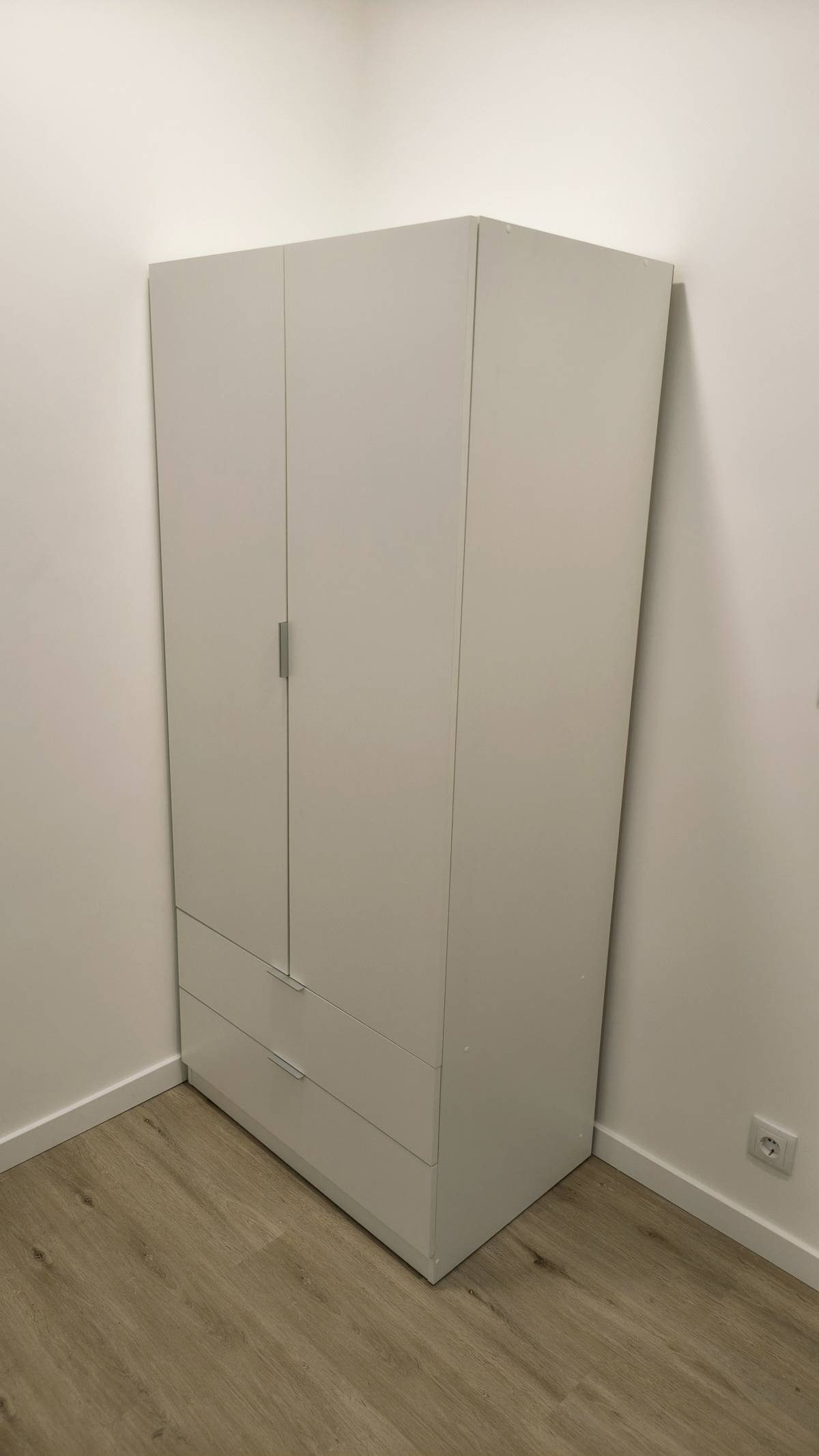 KELVYN ALENCAR PINTURA RESIDENCIAL E OUTROS - Entroncamento - Instalação de Escadas