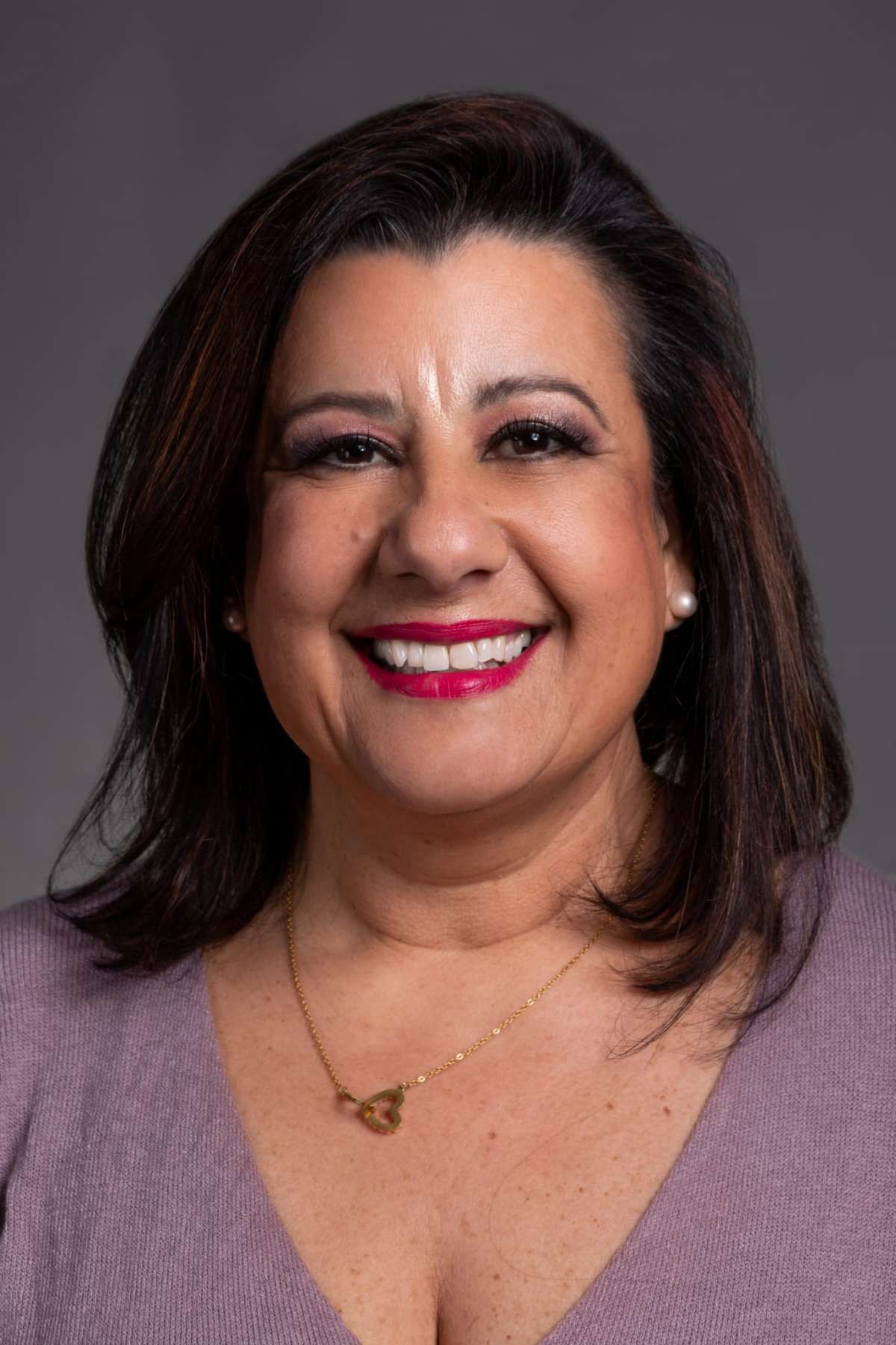 Renata Alcântara - Cascais - Hairdressers and Makeup Artists