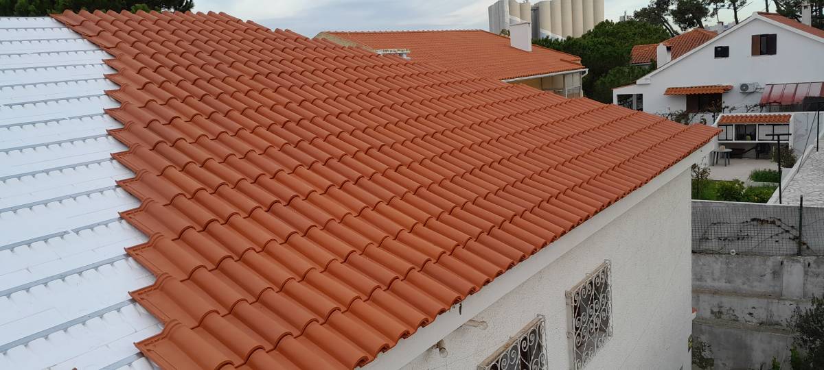 Ewerton Oliveira - Seixal - Montagem de Mesa de Bilhar