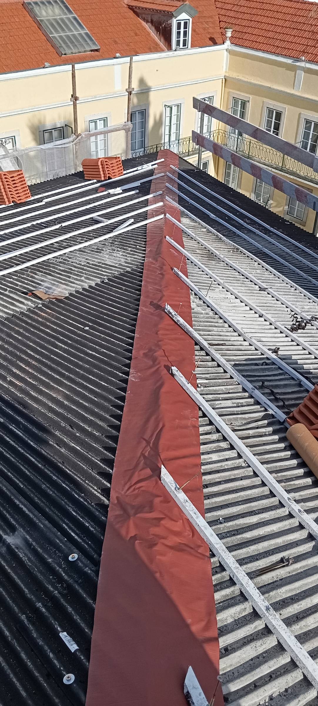 Ewerton Oliveira - Seixal - Limpeza de Telhado