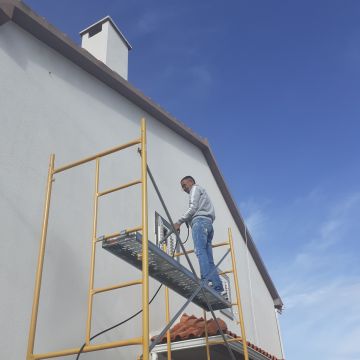 Construthec - Almada - Instalación de alfombras