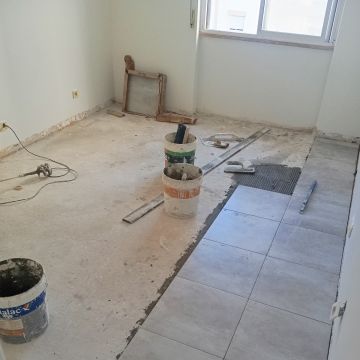 Ewerton Oliveira - Seixal - Instalação ou Substituição de Calhas