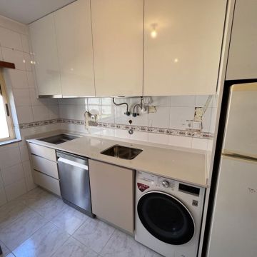 Barbosa e Valença - Braga - Schrank umbauen
