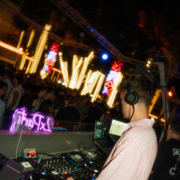 DJ NERO - Sesimbra - Stilt Walker