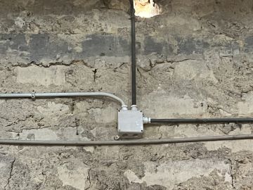 Eletricista (Reparação de Tomadas)