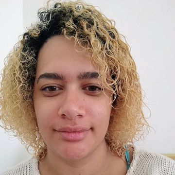 Lorrane Brito - Azambuja - Haustierpflege