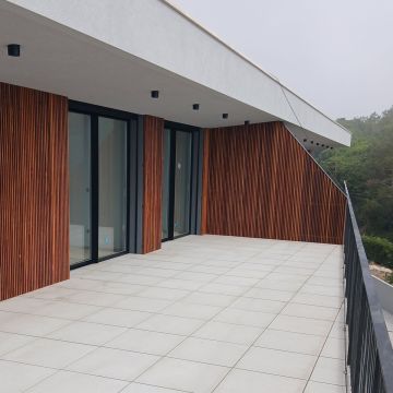 Dr janelas - Almada - Portes