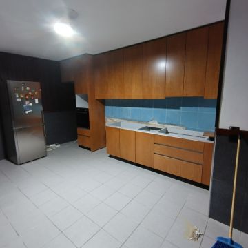 Barbosa e Valença - Braga - Schrank reparieren