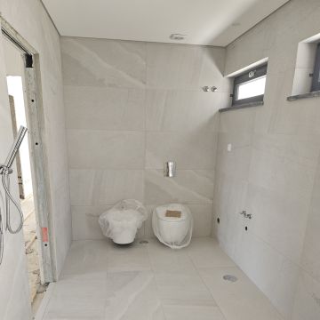 Santos remodelação - Faro - Sump Pump Installation or Replacement