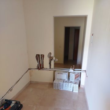 Santos remodelação - Faro - Tile Installation