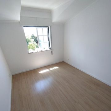 KELVYN ALENCAR PINTURA RESIDENCIAL E OUTROS - Entroncamento - Instalação de Paredes de Pladur
