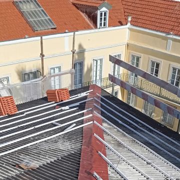 Ewerton Oliveira - Seixal - Limpeza de Telhado