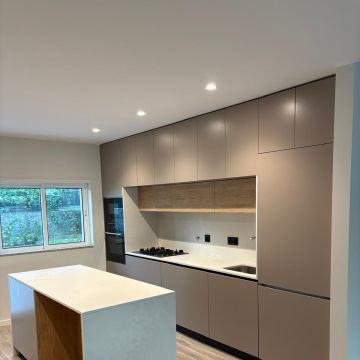 Barbosa e Valença - Braga - Schrank umbauen