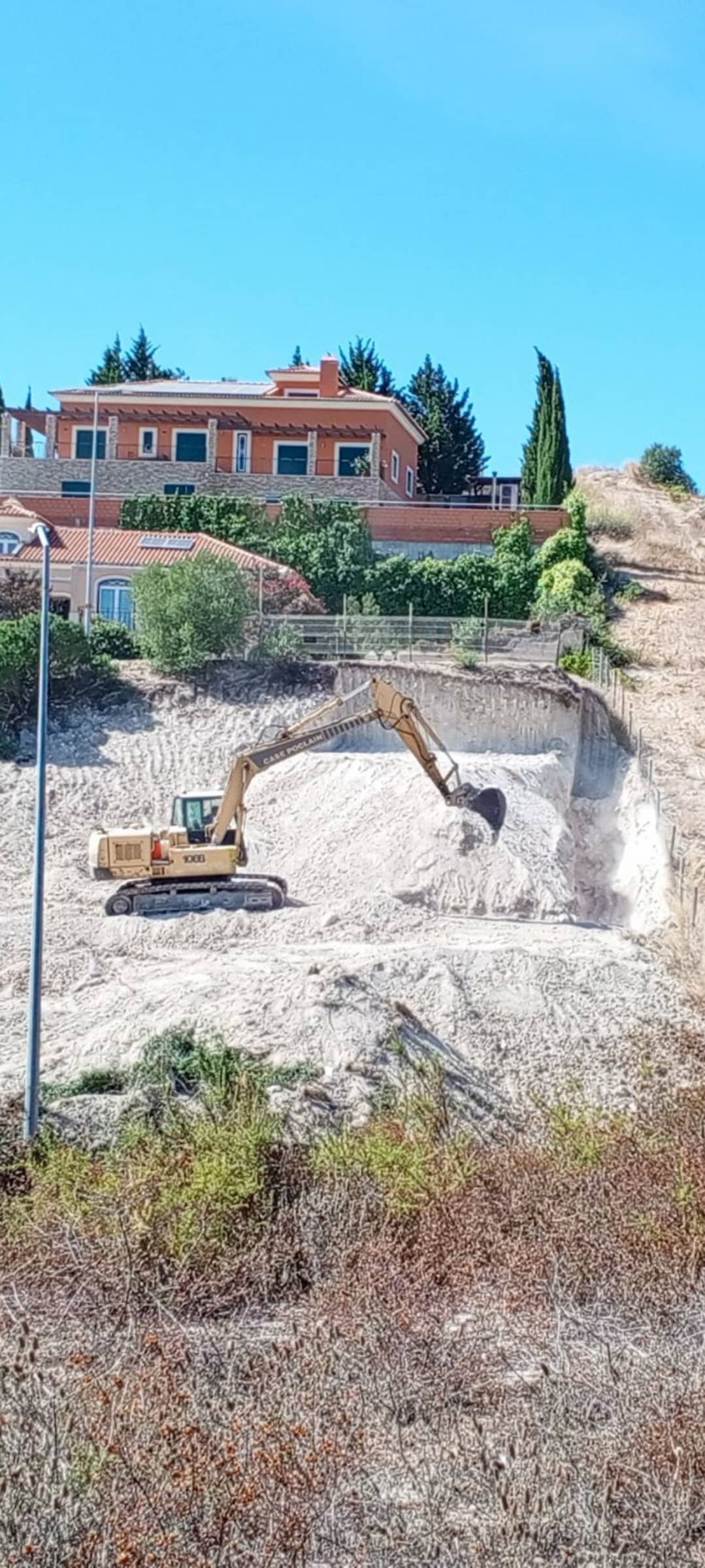 Hmax escavação e movimentação de terras - Lisboa - An- und Umbauten