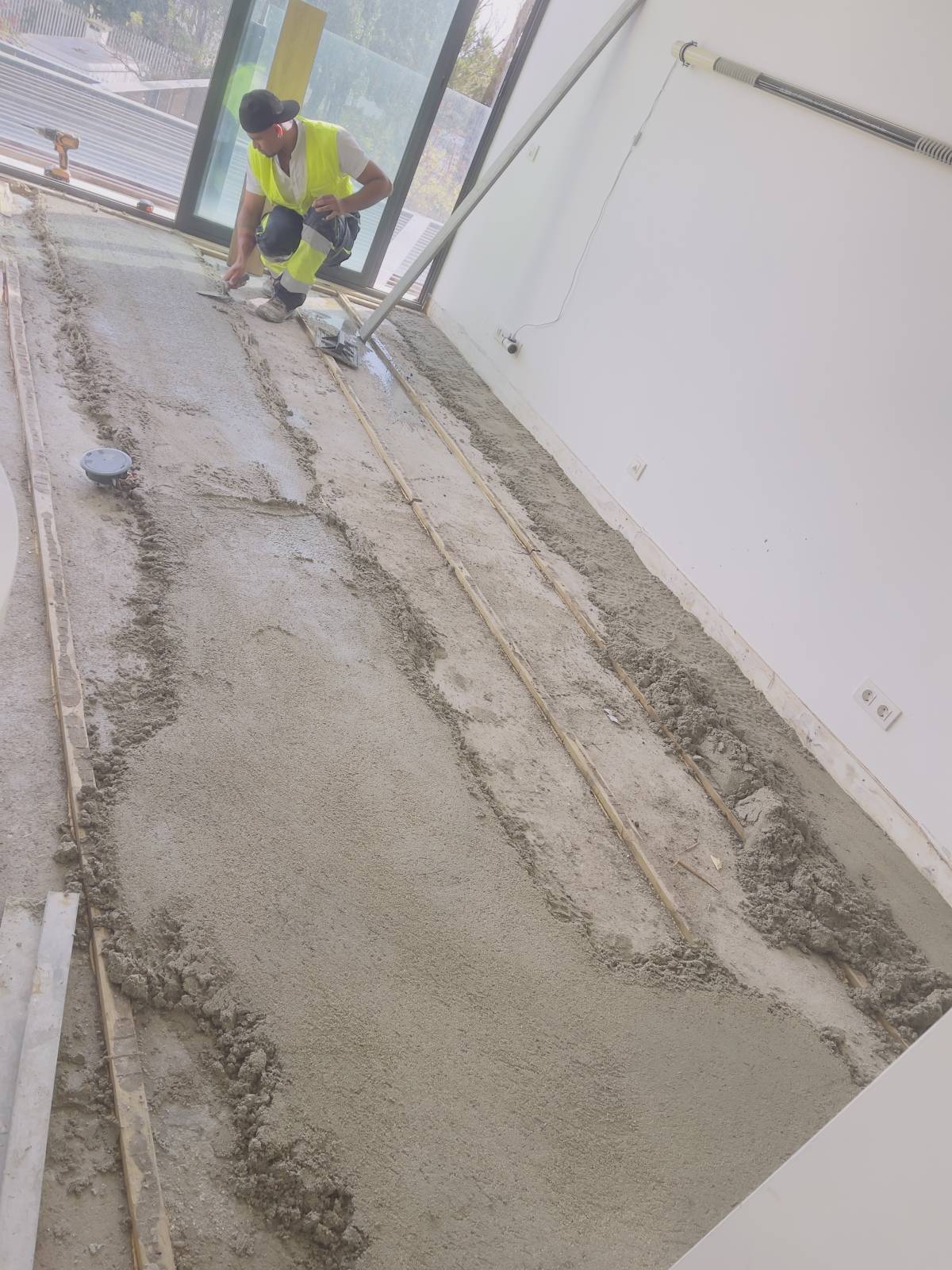 GONDAL BATIMENT RENOVATION - Lisboa - Pintar plataformas y porches