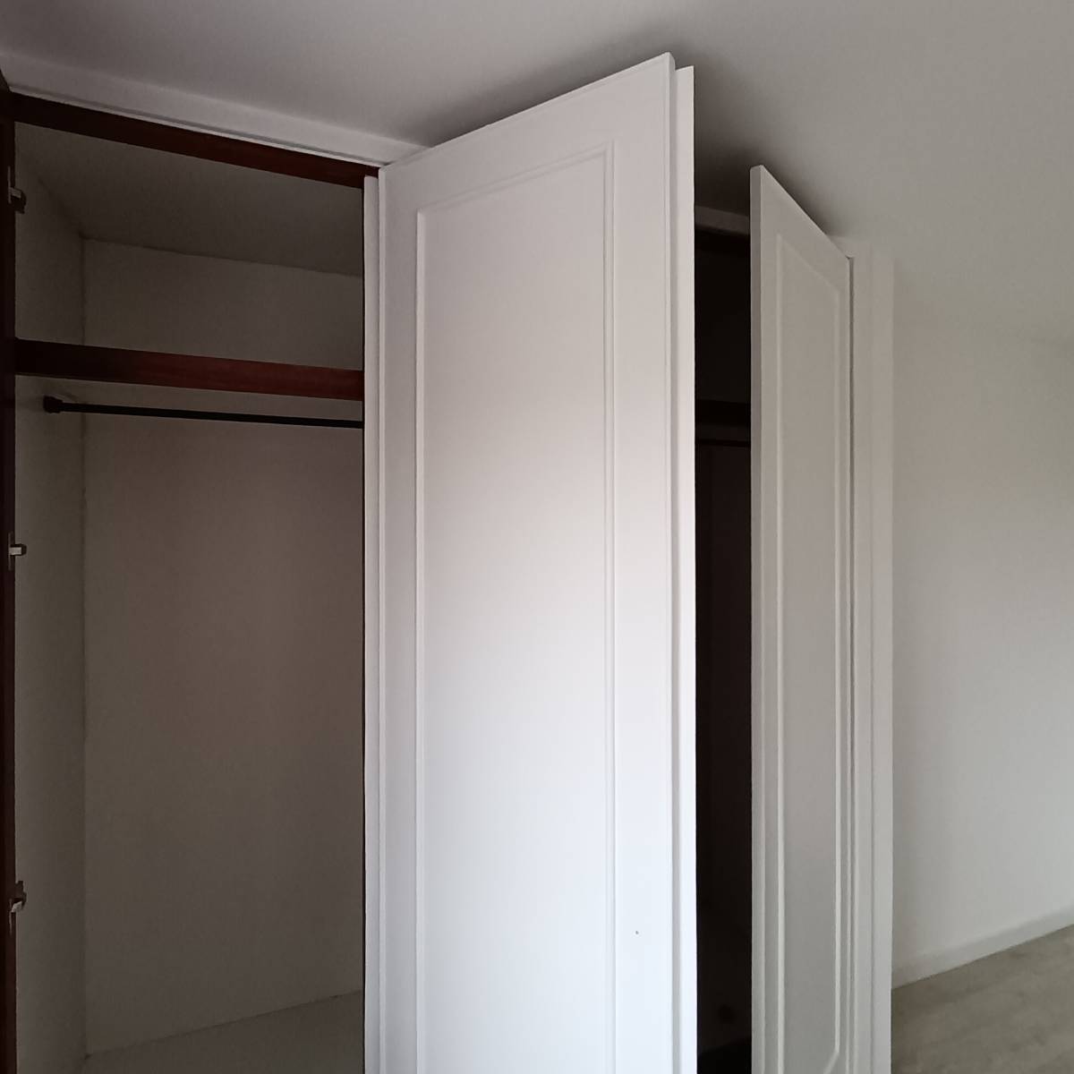 House Painting - São João da Madeira - Pintura de Móveis