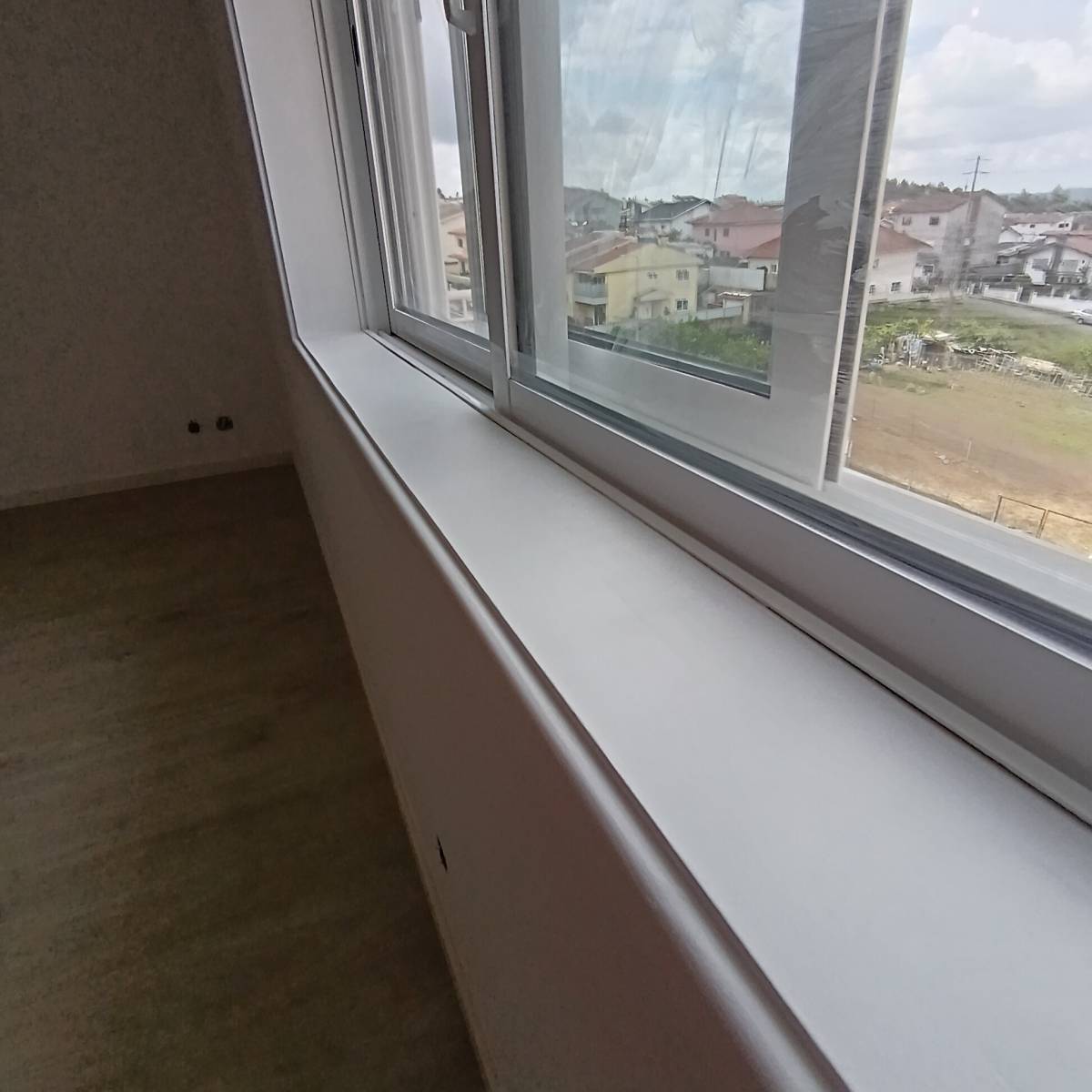 House Painting - São João da Madeira - Revestimento de Parede em Madeira