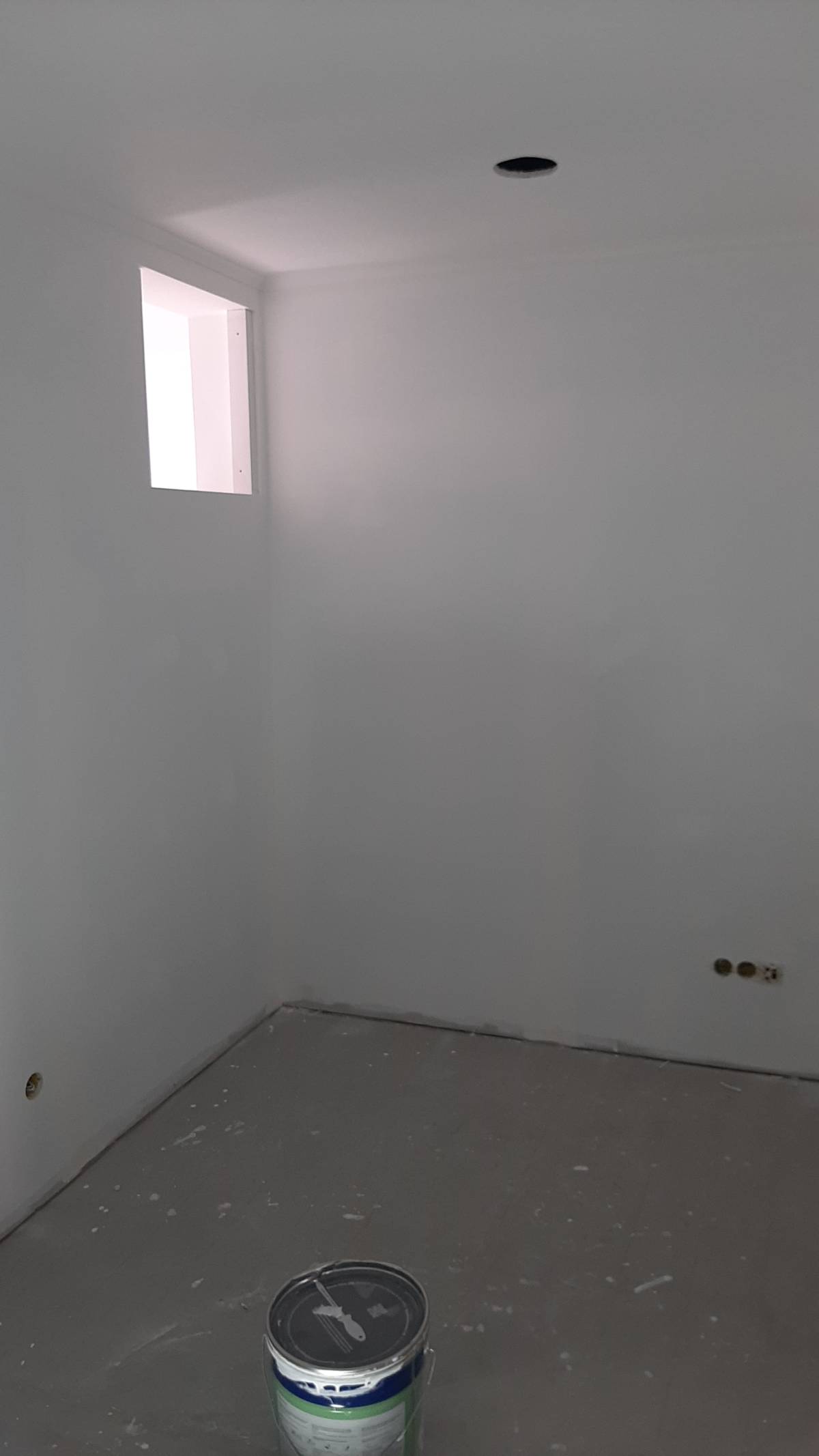 Tiago - Lisboa - Construção de Parede Interior