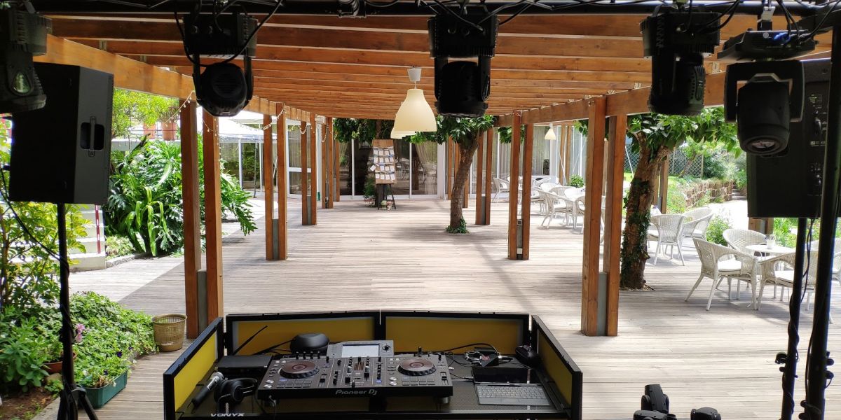DJ Renas - Renas Party Groove - Anadia - Wedding DJ