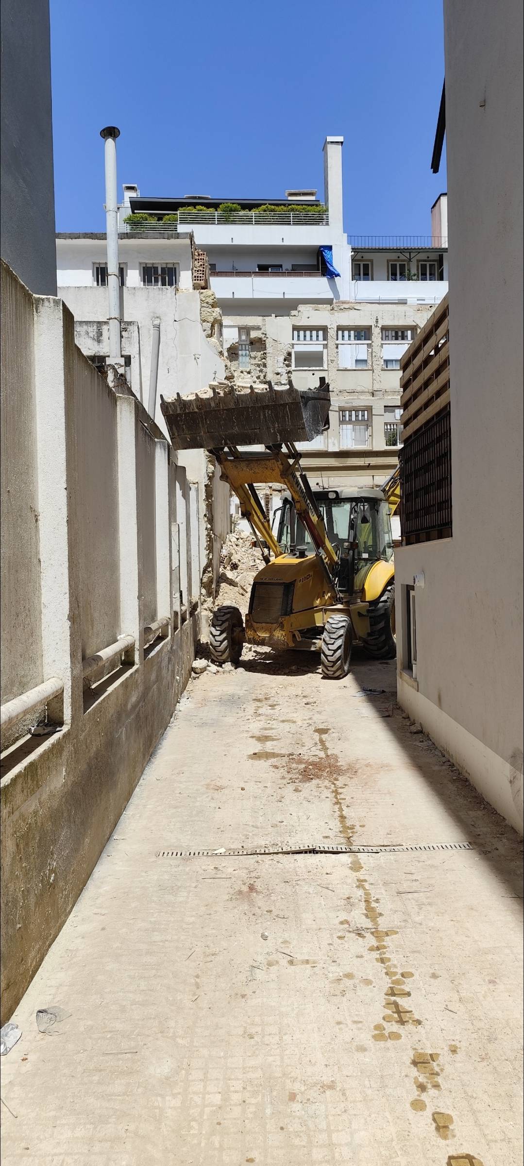 Hmax escavação e movimentação de terras - Lisboa - Hausbau