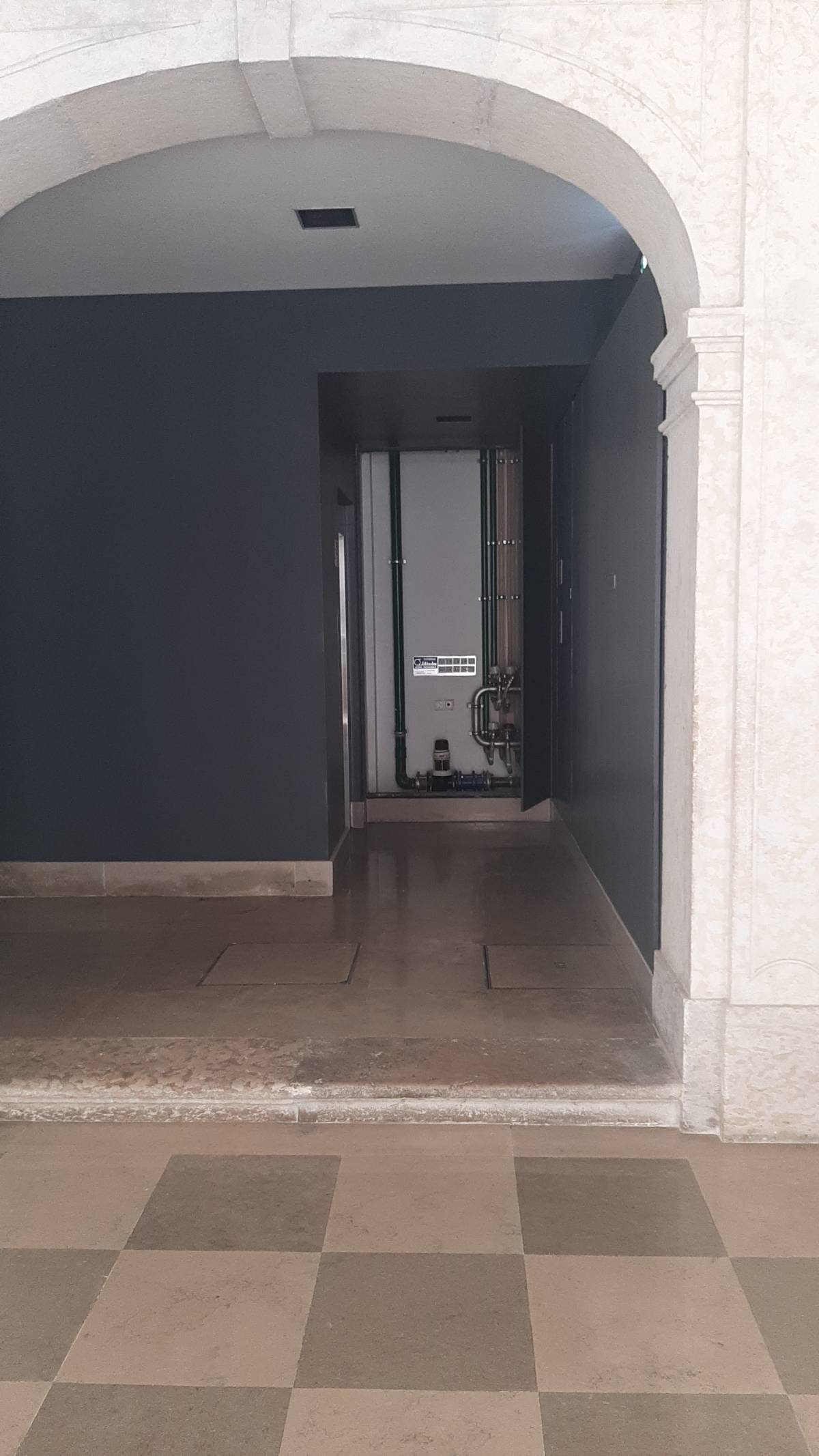 Tiago - Lisboa - Installation de plan de travail de cuisine