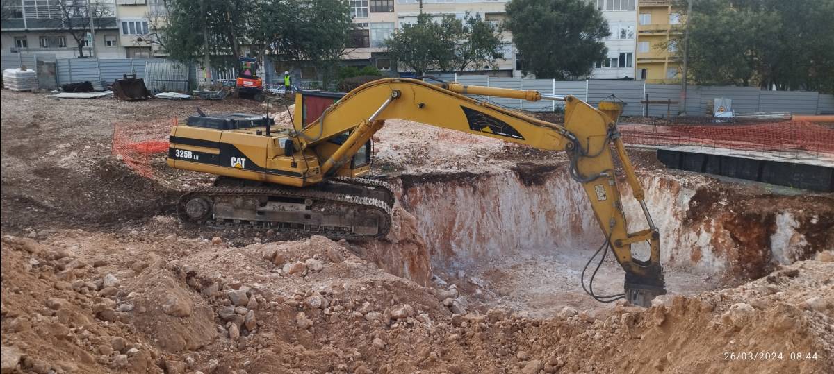 Hmax escavação e movimentação de terras - Lisboa - Bauunternehmen