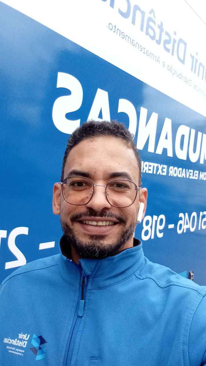 José Batista Unir Distâncias - Leiria - Montaje de cunas
