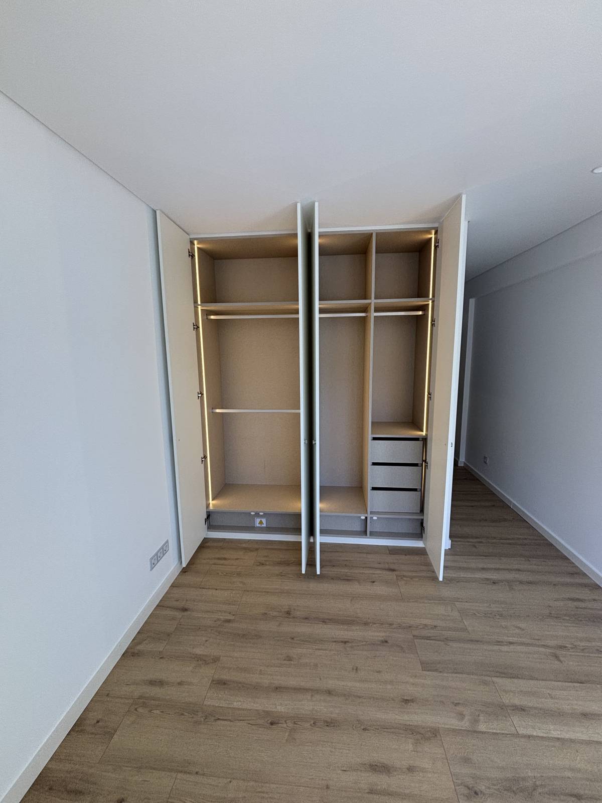 Patrick Souza - Torres Vedras - Montaje de muebles