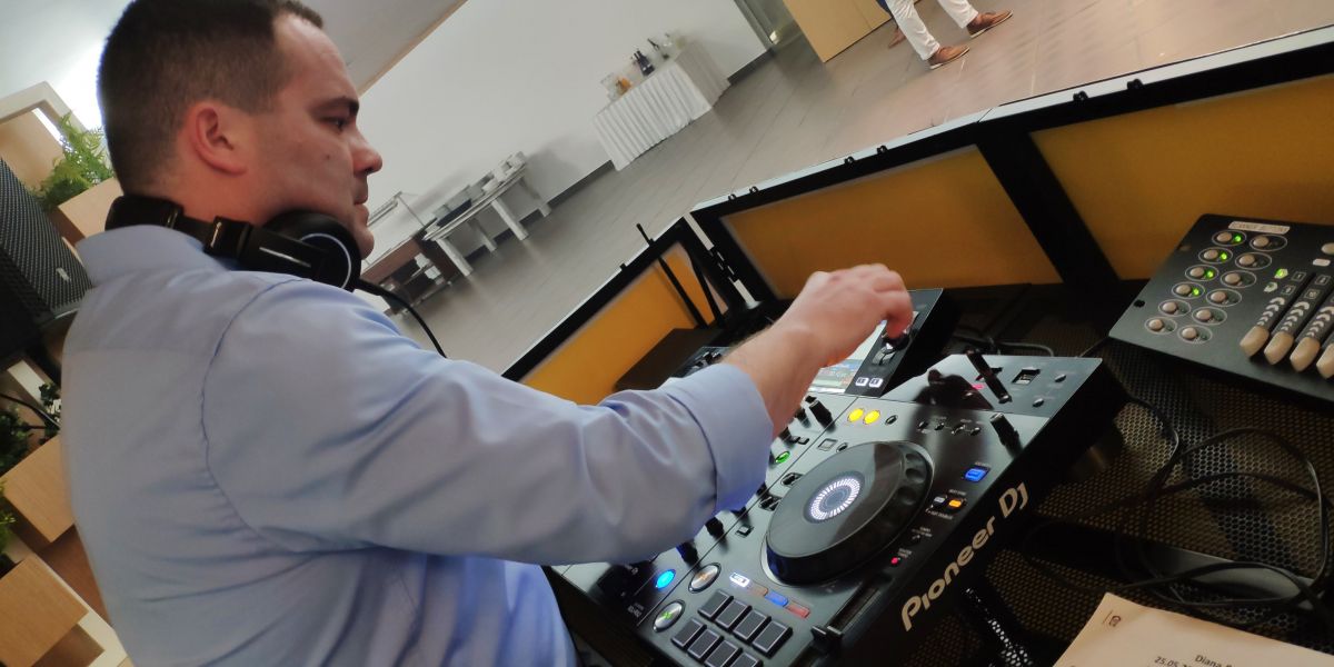 DJ Renas - Renas Party Groove - Anadia - Wedding DJ
