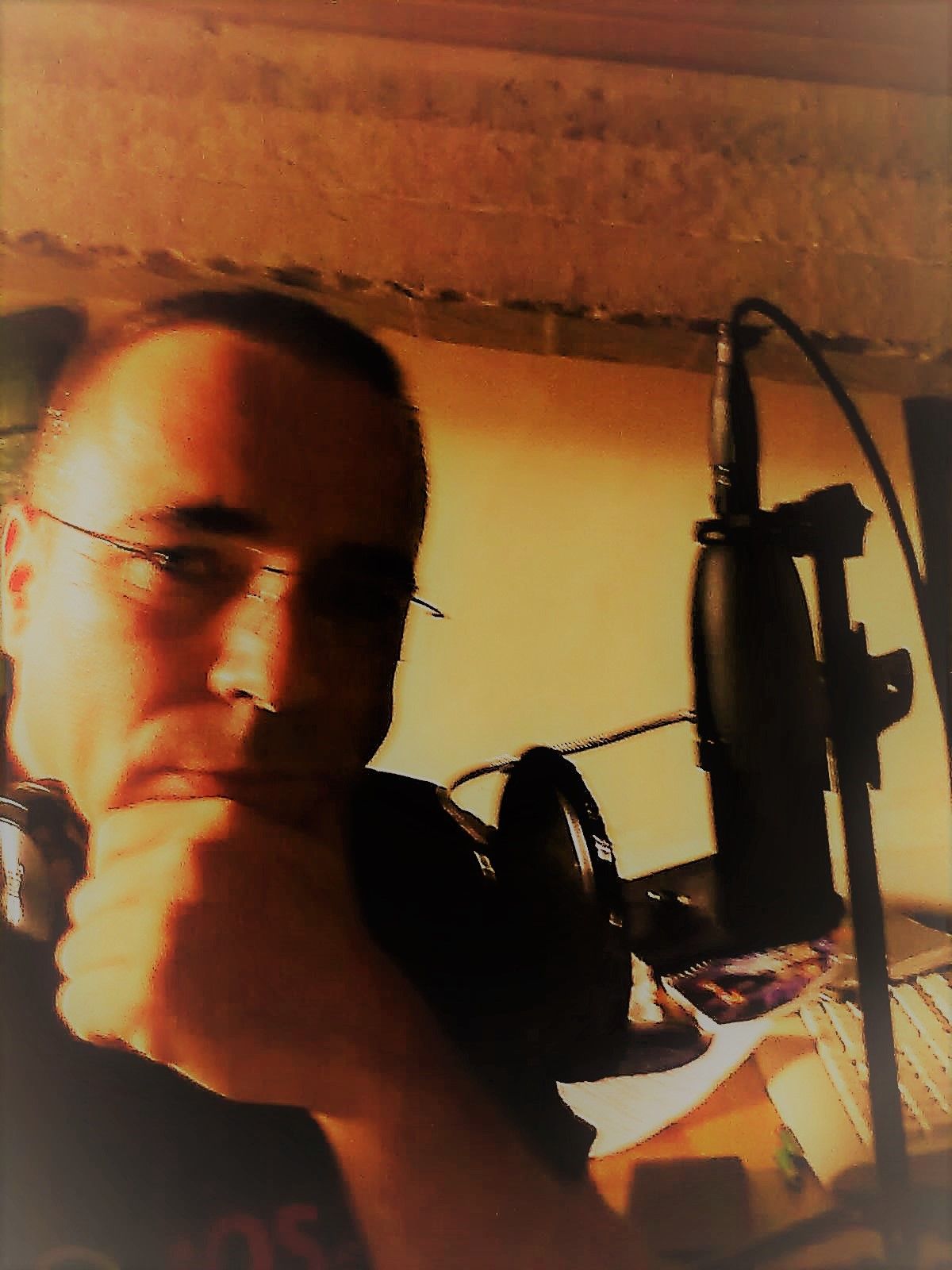 AC DIAS Voz OFF & Audio/Video Produção ( freelançer ) - Leiria - Audio Recording