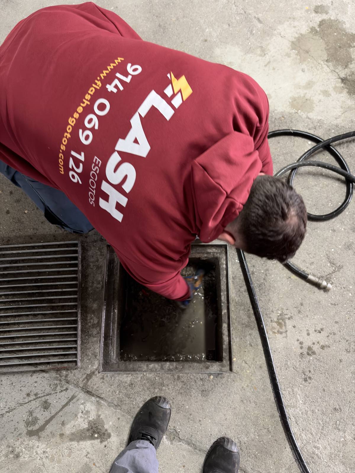 Flash Esgotos Desentupimentos - Porto - Limpieza de propiedades