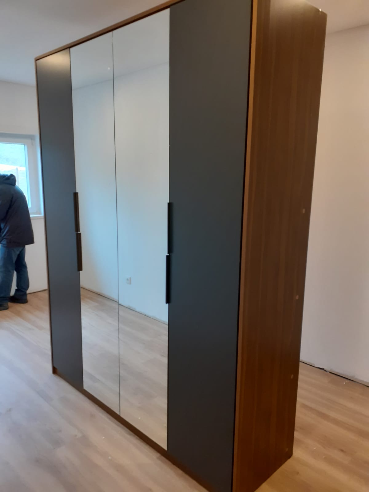 Yves Brutout - Viseu - Instalación de TV