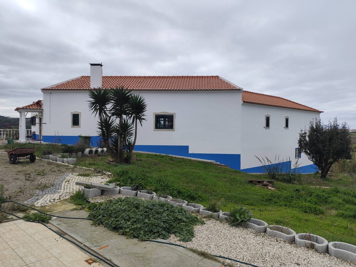J&R Pinturas - Mafra - Reparação de Porta