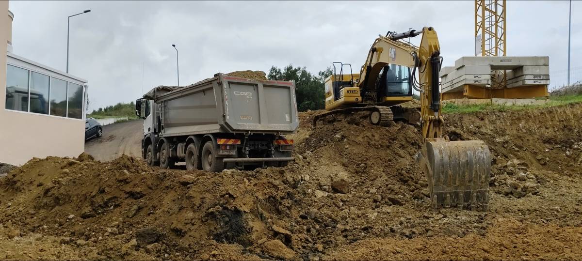 Hmax escavação e movimentação de terras - Lisboa - Minibagger mieten