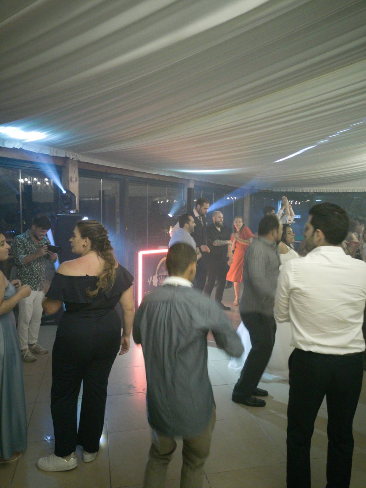 DJ Renas - Renas Party Groove - Anadia - DJ