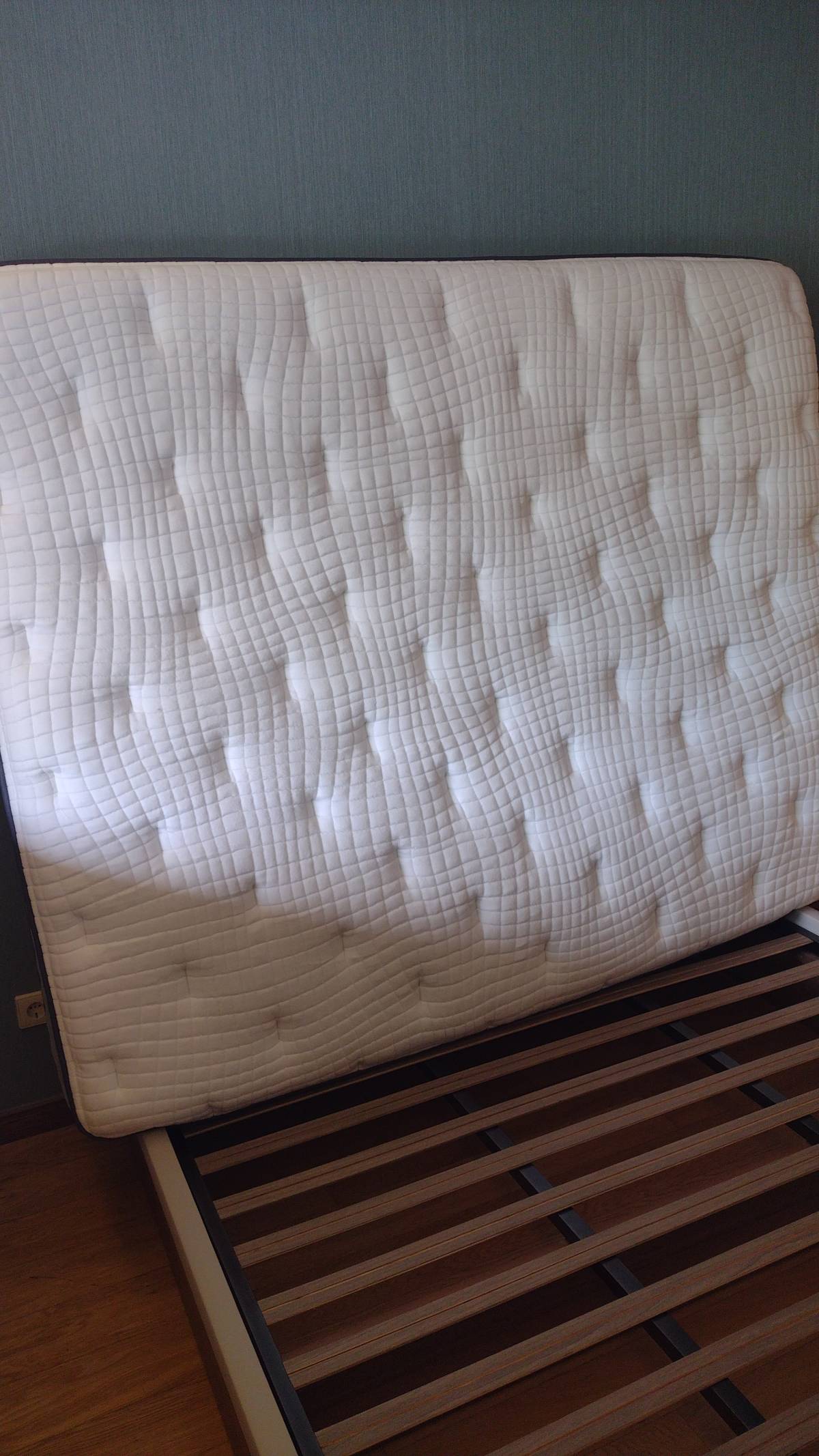 SOS estofos limpeza de sofás colchões carpetes tapetes e afins - Coimbra - Fensterrollos