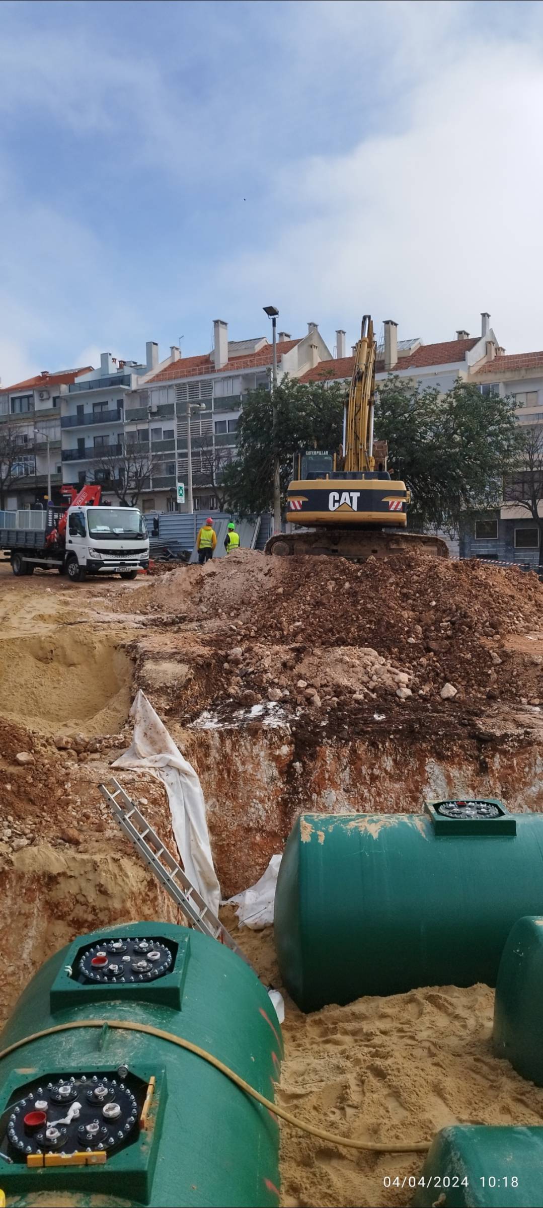 Hmax escavação e movimentação de terras - Lisboa - An- und Umbauten