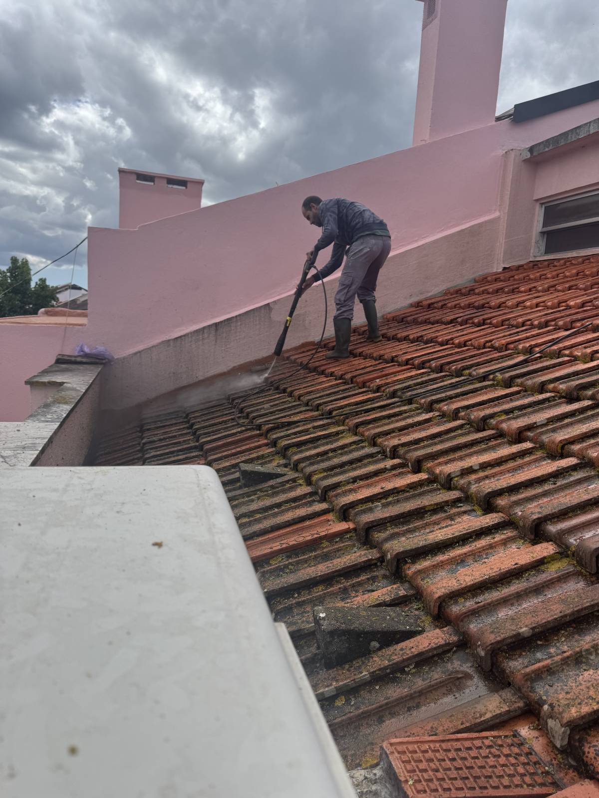 Teledesentope - Covilhã - Mantenimiento o reparación de fontanería exterior