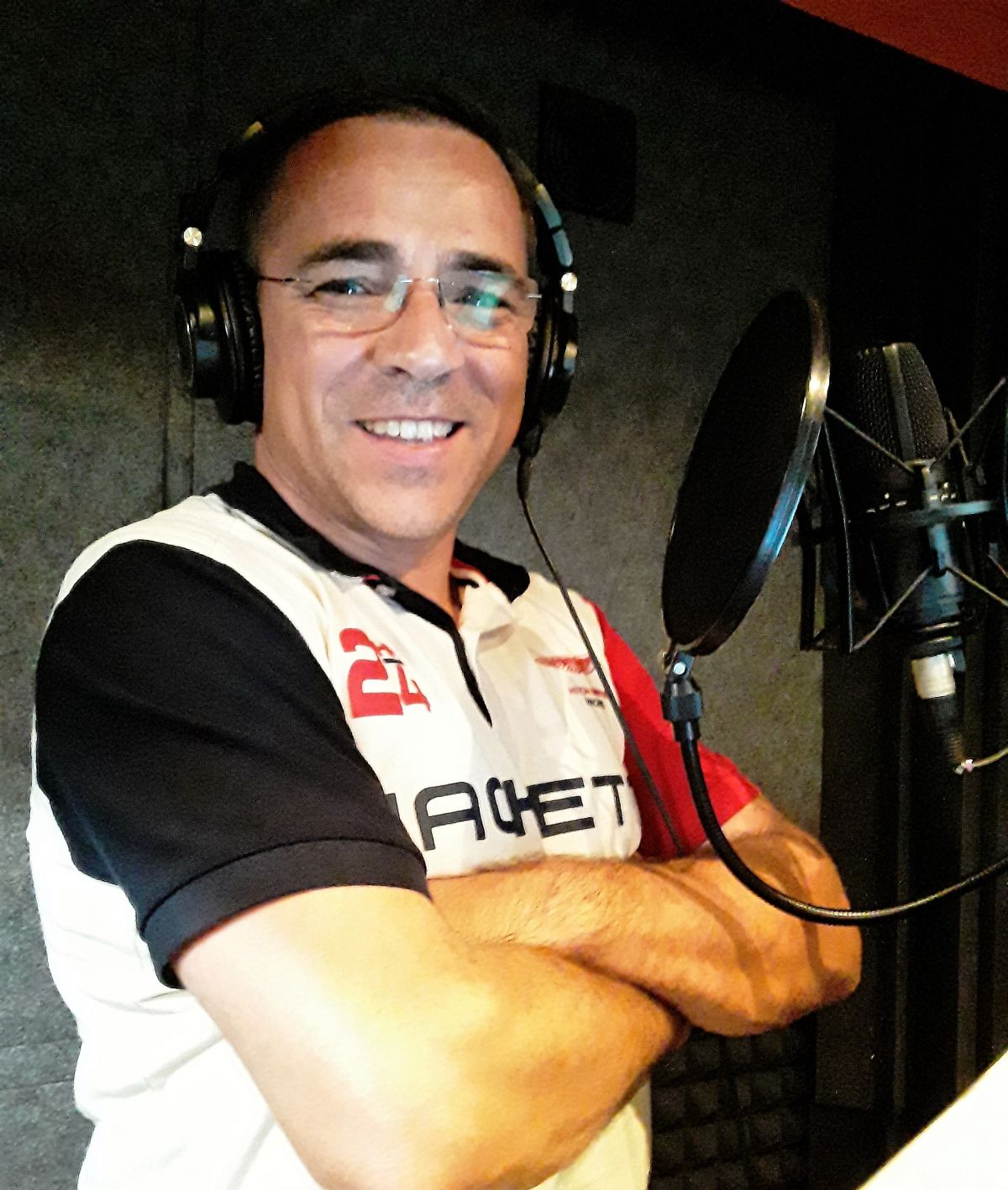 AC DIAS Voz OFF & Audio/Video Produção ( freelançer ) - Leiria - Music Video Production