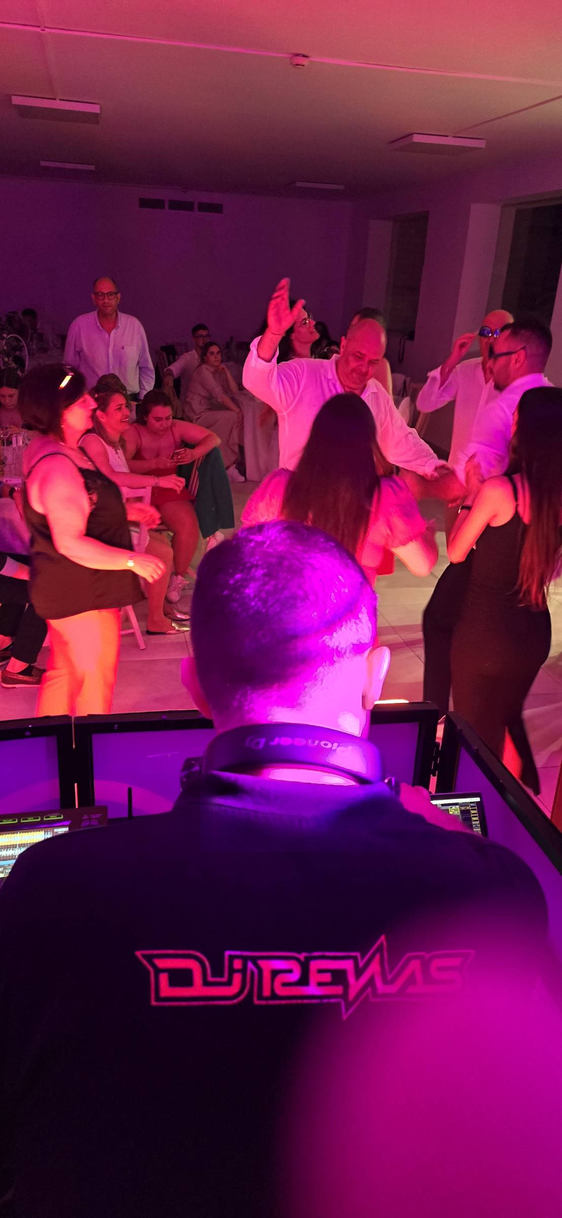 DJ Renas - Renas Party Groove - Anadia - Event DJ